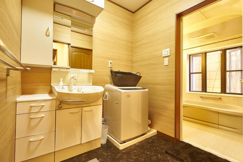 Guesthouse Nijo Fukuro-Tei Kyoto Exteriör bild